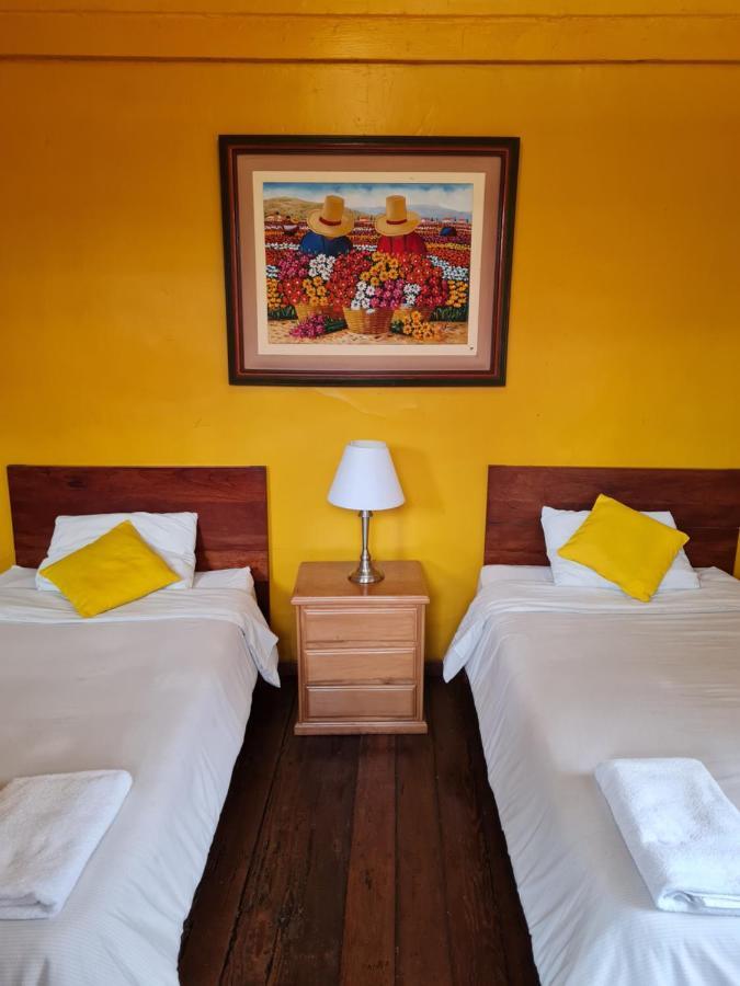 Flying Dog Hostel Ліма Екстер'єр фото