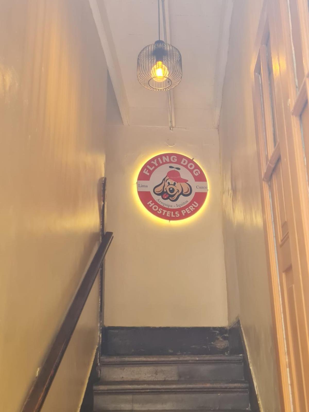 Flying Dog Hostel Ліма Екстер'єр фото