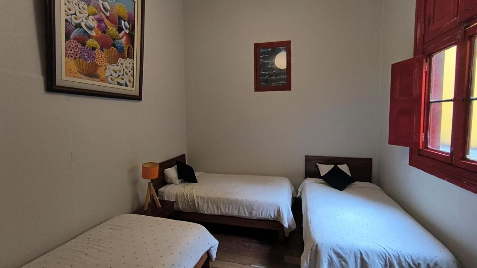 Flying Dog Hostel Ліма Екстер'єр фото