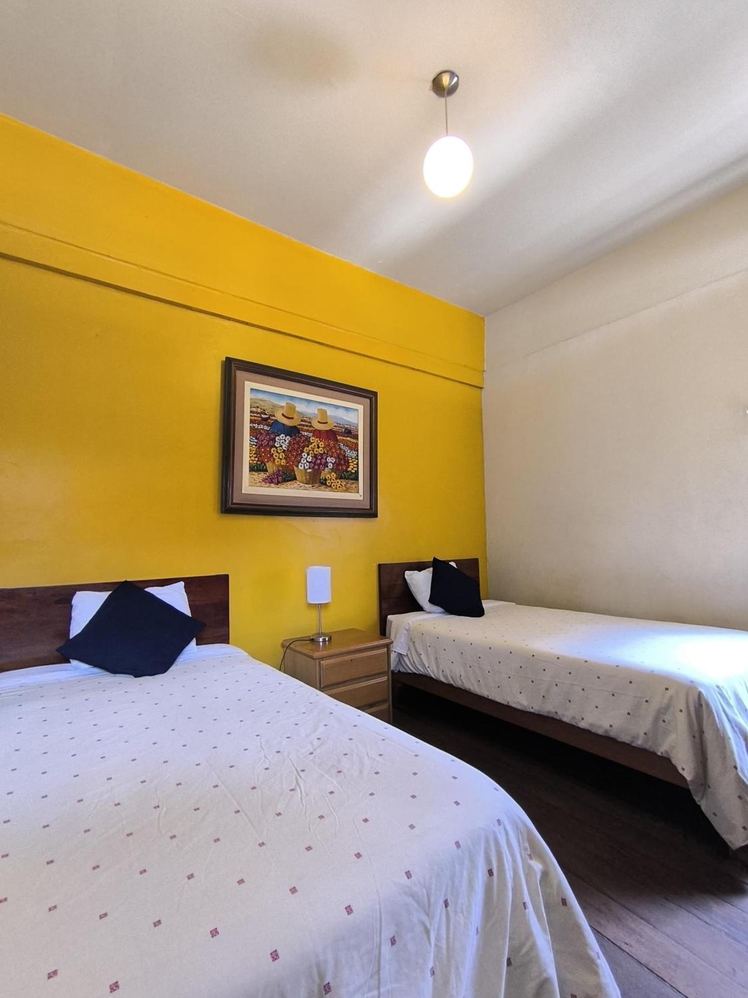 Flying Dog Hostel Ліма Екстер'єр фото