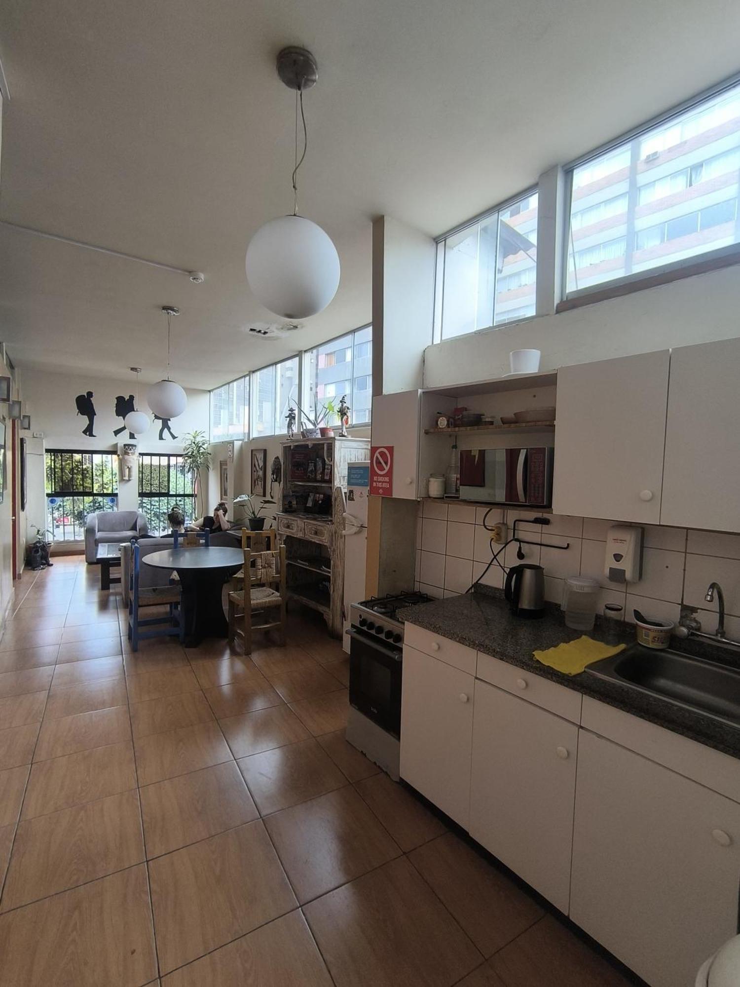 Flying Dog Hostel Ліма Екстер'єр фото