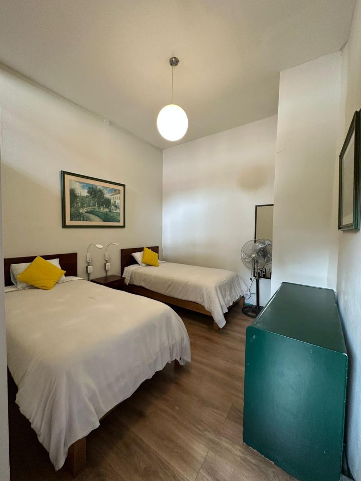 Flying Dog Hostel Ліма Екстер'єр фото