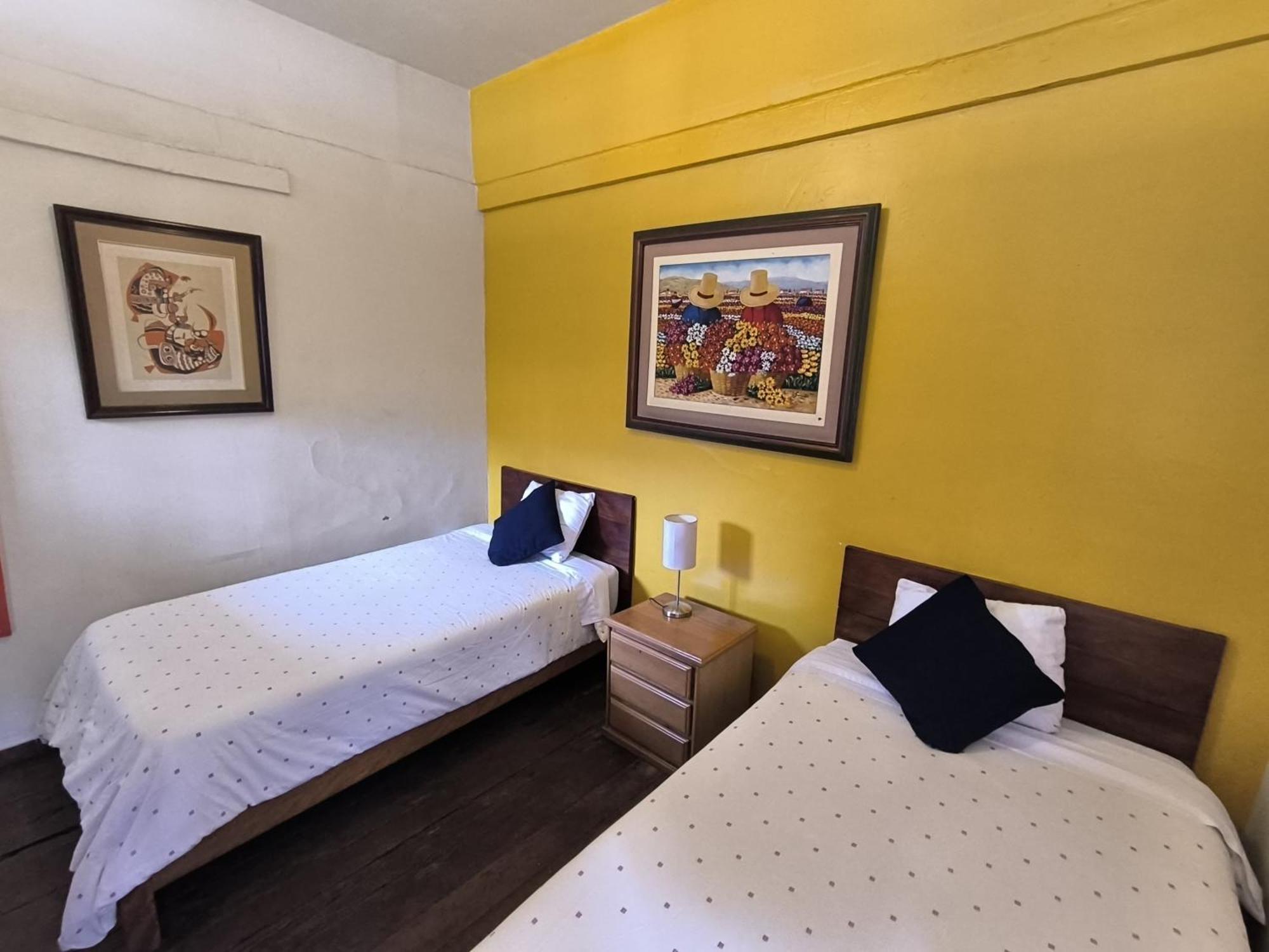 Flying Dog Hostel Ліма Екстер'єр фото