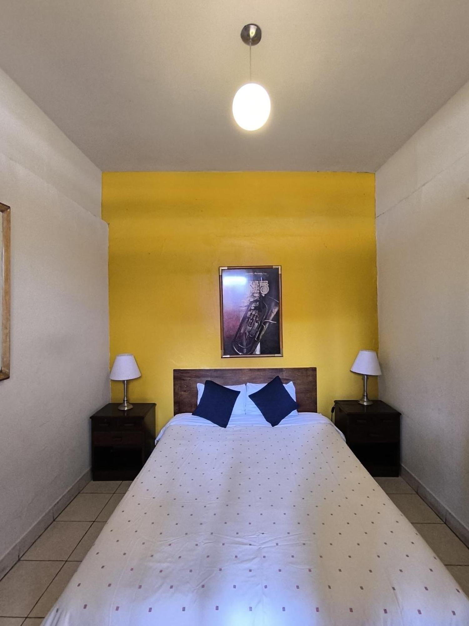 Flying Dog Hostel Ліма Екстер'єр фото