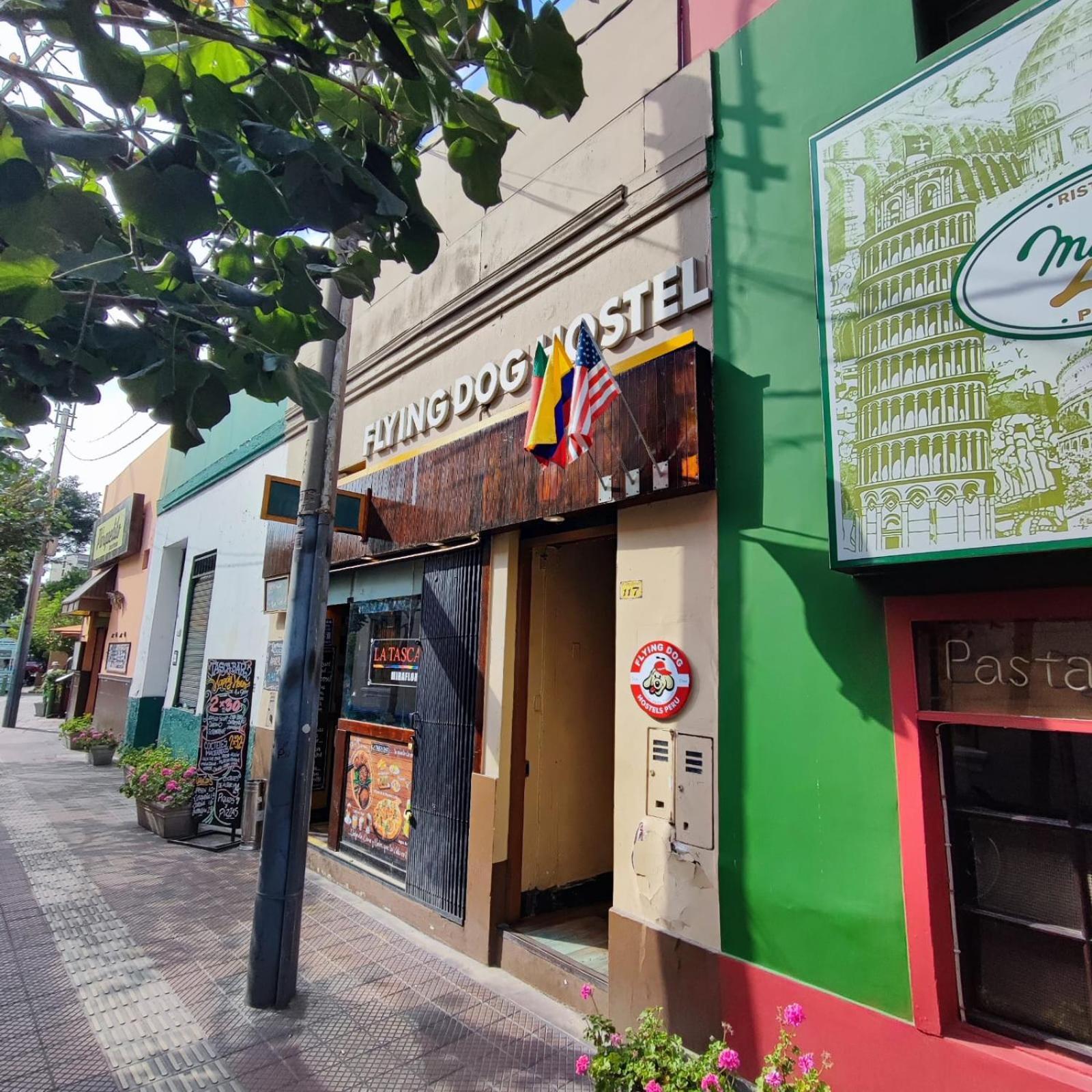 Flying Dog Hostel Ліма Екстер'єр фото