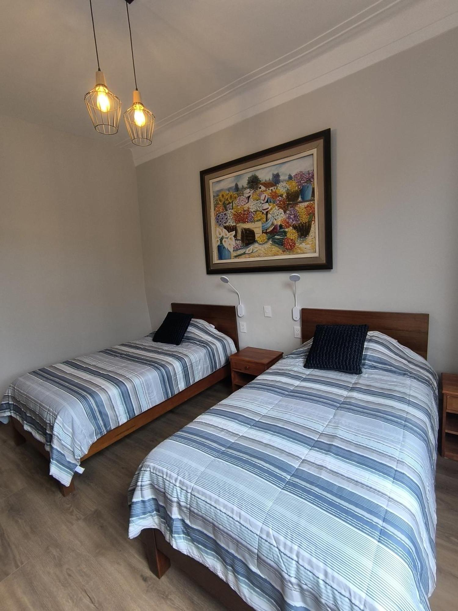 Flying Dog Hostel Ліма Екстер'єр фото
